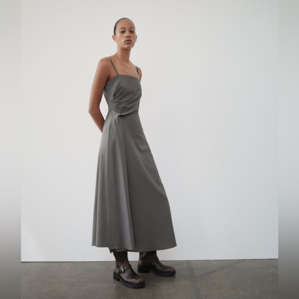 Zara ZW COLLECTION RUCHED DRESS. Khaki. Size S. New with Tags.